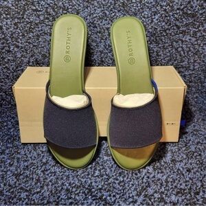 Rothy's Green and Black Women's Slides